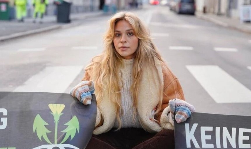 SHAK'S YOUR LOT: Climate Shakira Gets Deportation Order - Article cover image