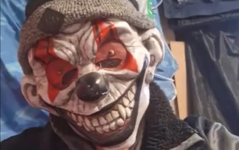 NO JOKER: Killer Clown's Creepy Social Media Posts After Family Massacre - Article cover image