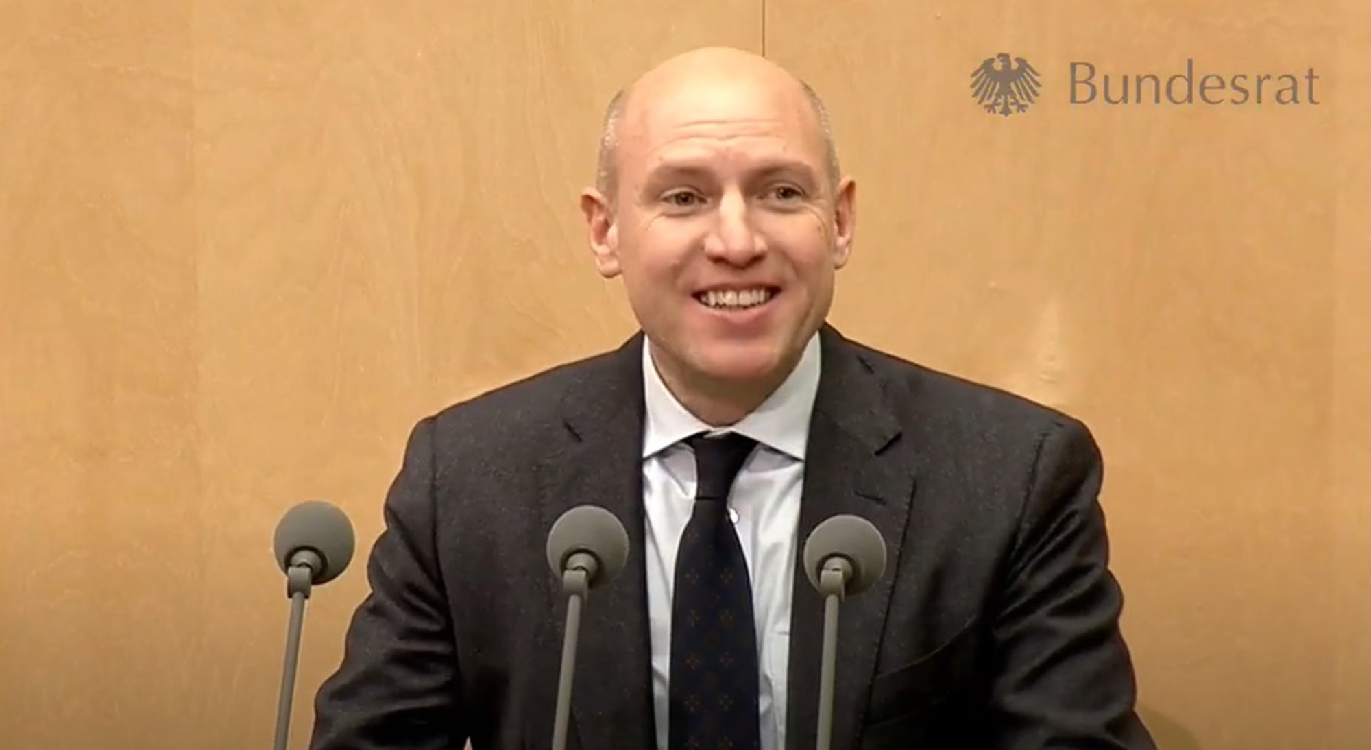 GET OUT OF JAIL FREE: German To Deport Foreign Criminals To Save Money - Article cover image