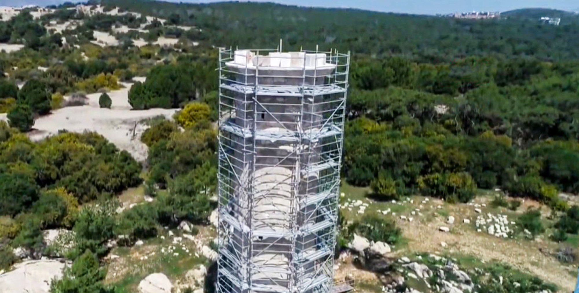 BRIGHT SPARK - AI Used To Restore 2,000-Year-Old Lighthouse Built By Roman Emperor Nero - Article cover image