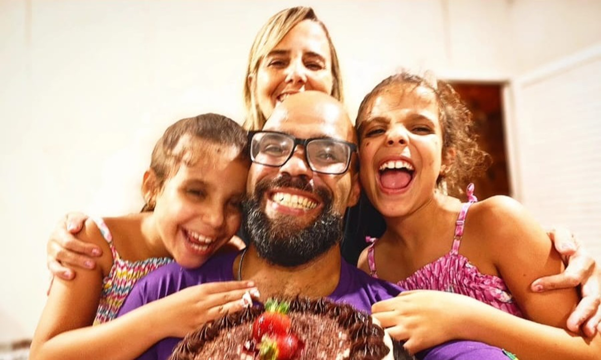 PILE UP - Family Of Four Wiped Out In Horror M-Way Crash - Article cover image