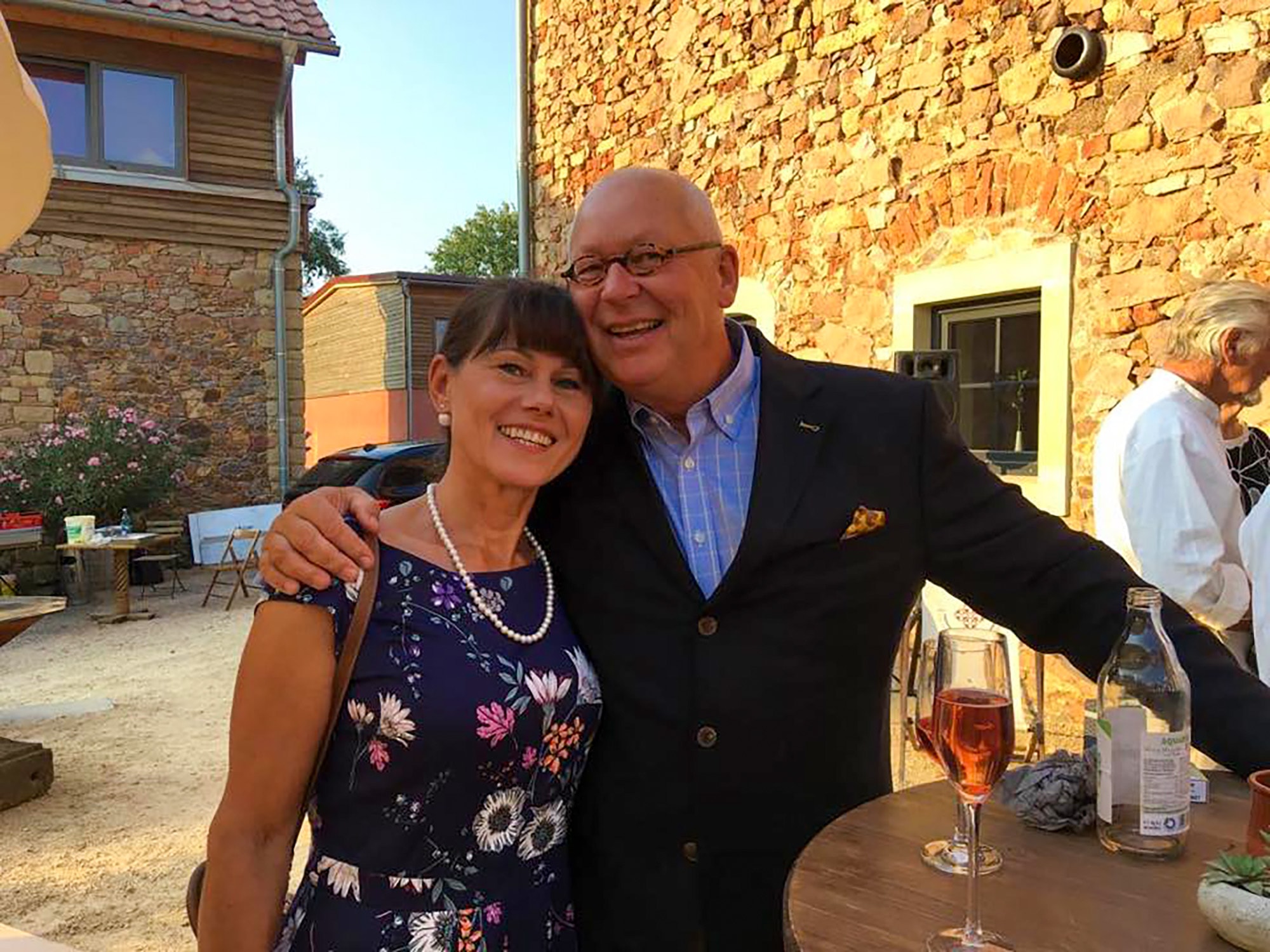 BLACK WIDOW KILLER JAILED - Glamorous Vet Who Ordered 69-Year-Old Husband's Death By Bolt Gun Gets Life - Article cover image