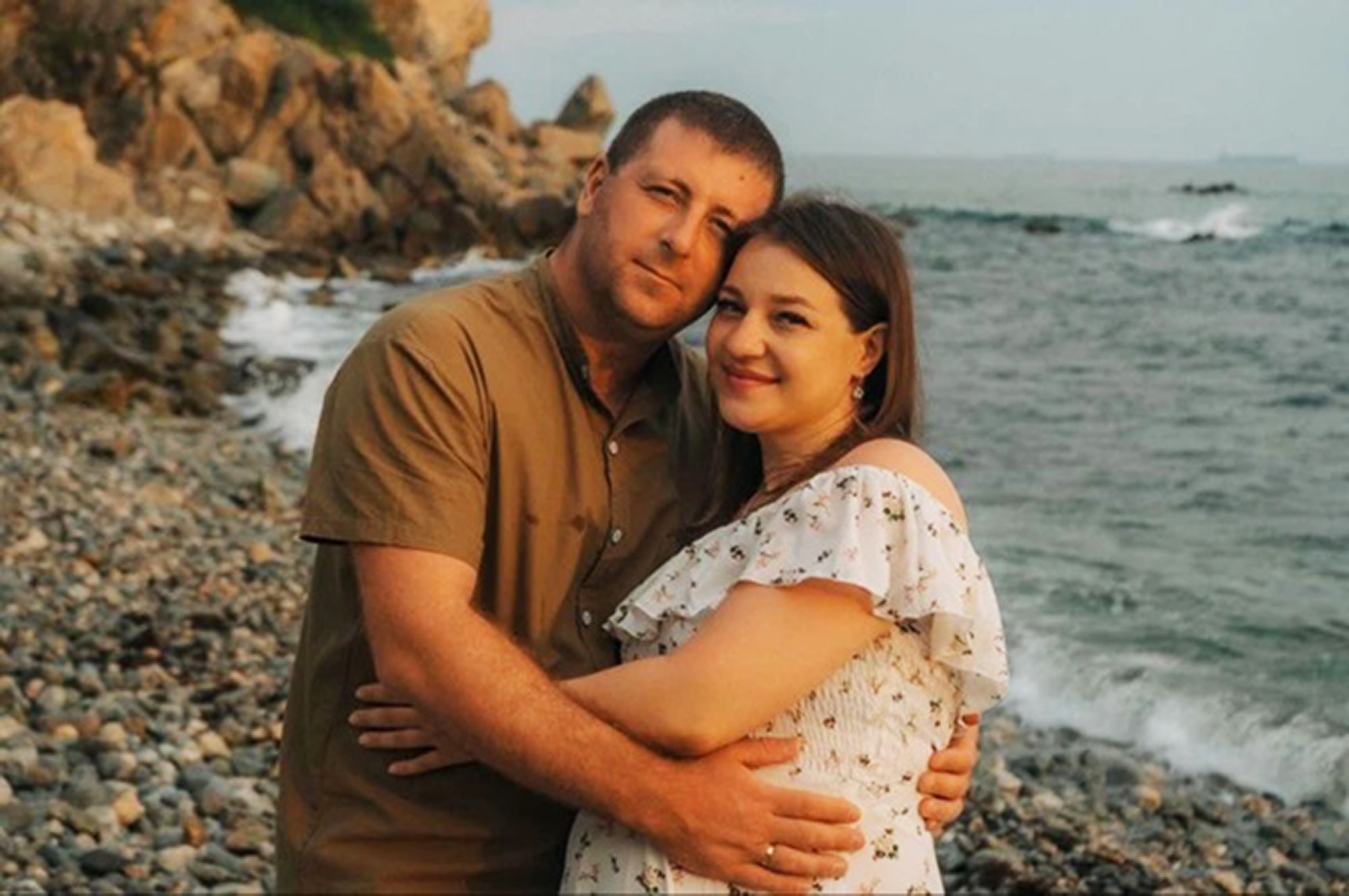 BROKEN BONES - Mum Blames Docs For Baby's Death After Ignoring Plea For C-Section - Article cover image