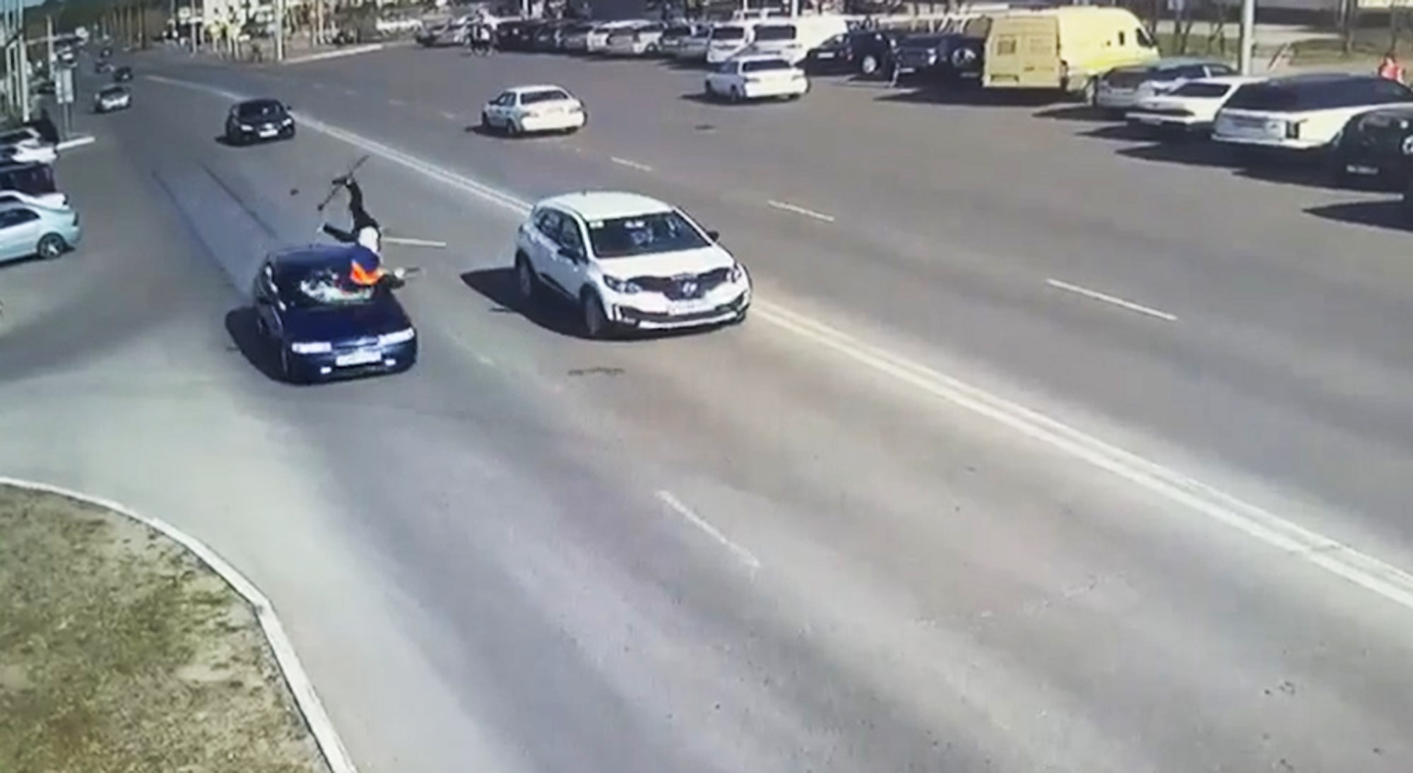 CLEAN SWEEP - Street Cleaner Knocked Off His Feet After Ignoring Traffic To Cross Road - Article cover image