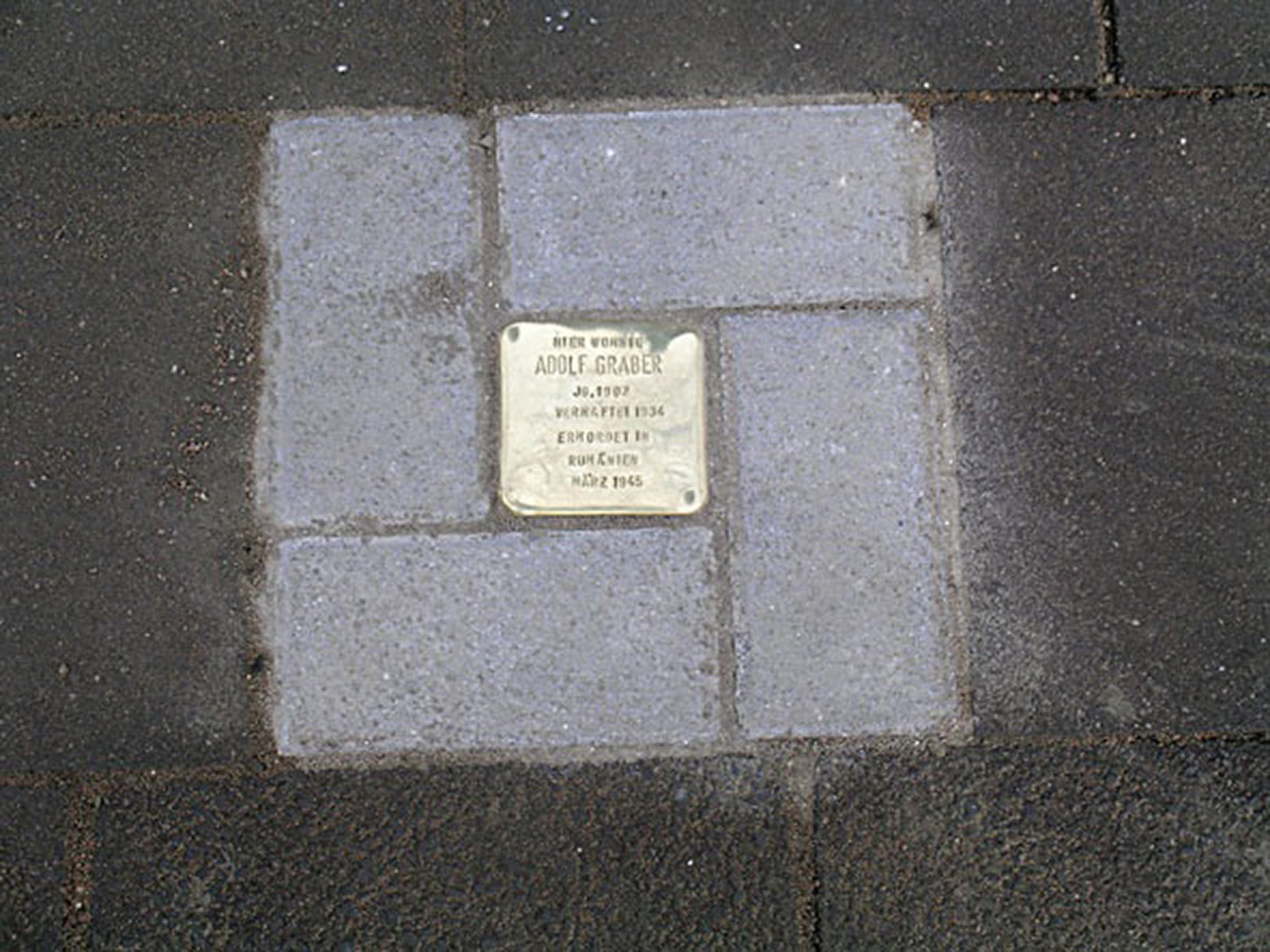 JUST TOE SELFISH - Woman Who Broke Her Foot On Holocaust Memorial Sues City Officials - Article cover image