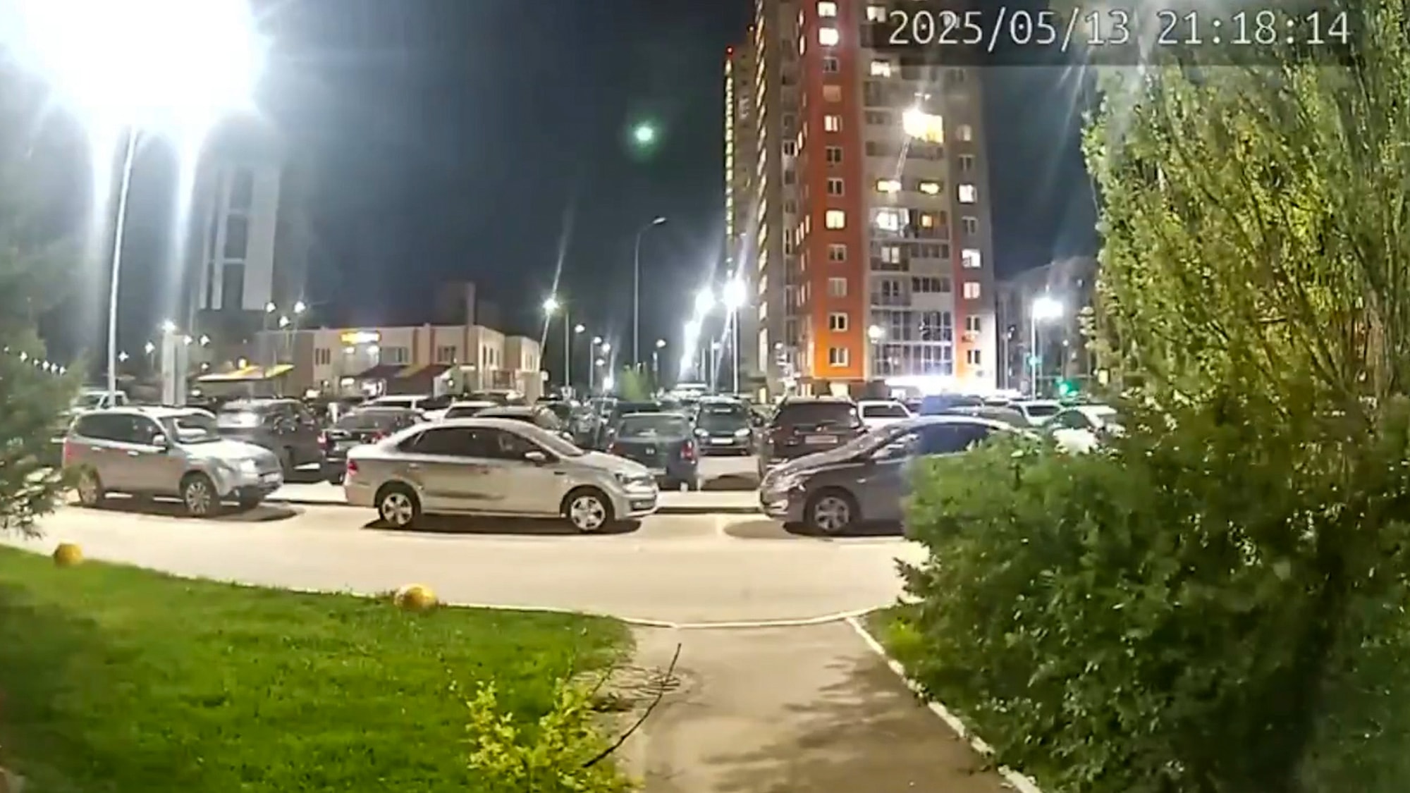 GLOW IN THE DARK - Mysterious Glow Captured In Sky Sparks Online Speculation - Article cover image