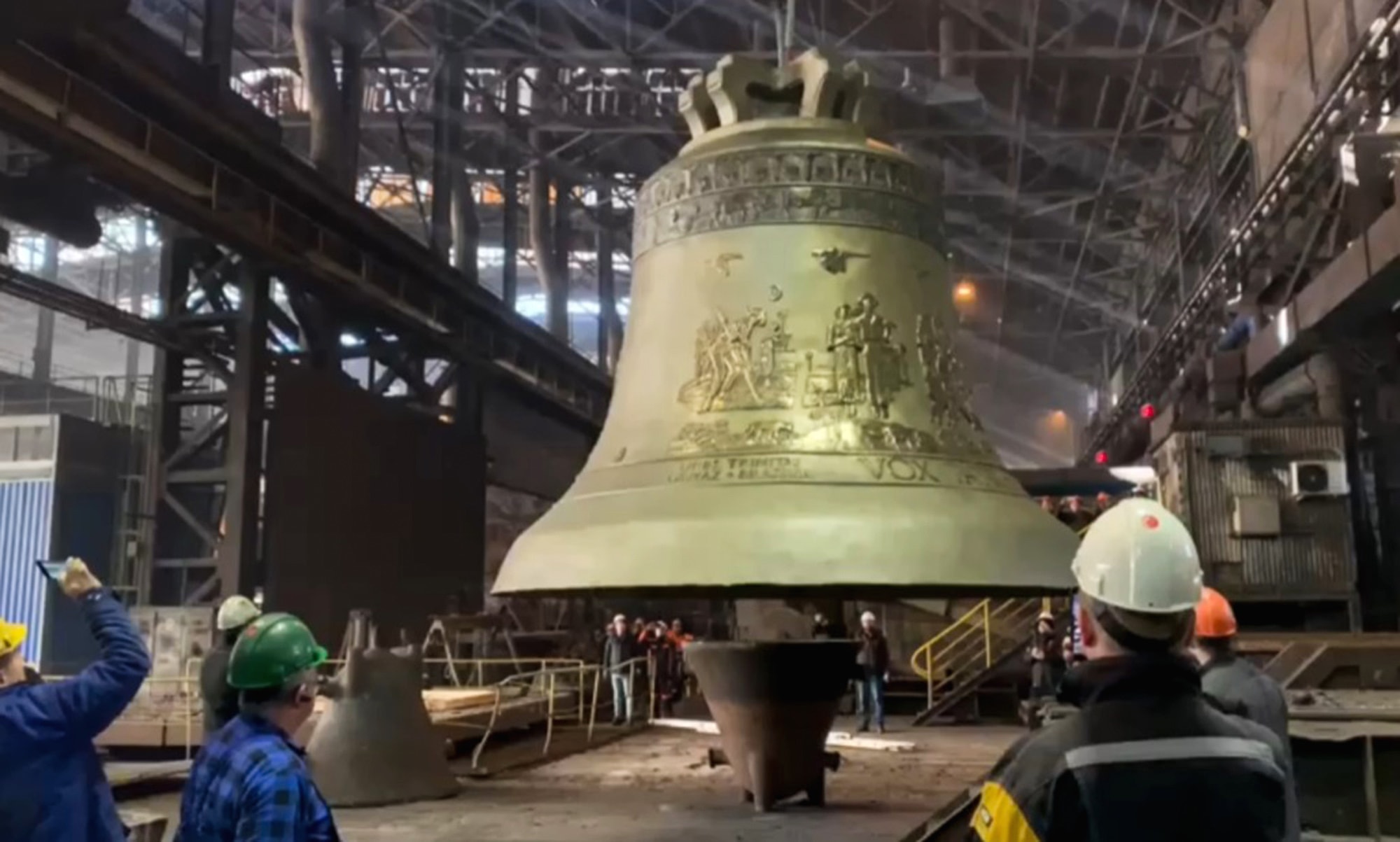 BELL'S END - World's Biggest Bell Arrives At Pilgrims' Site - Article cover image