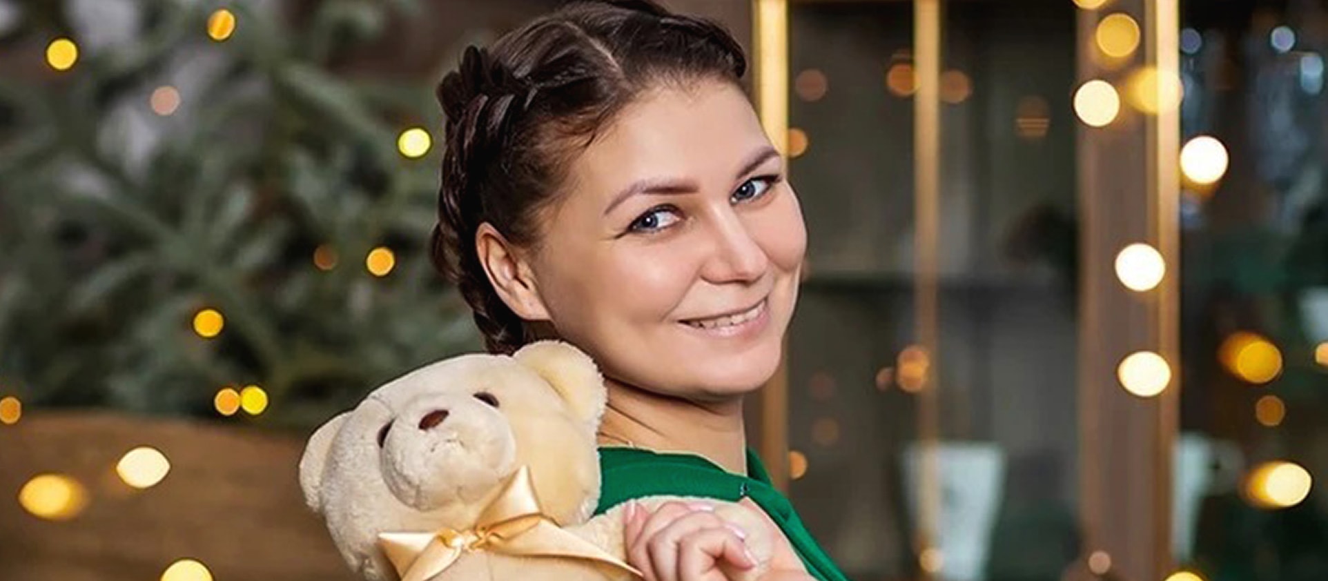 HAMMER HORROR - Mum-Of-Two Beaten To Death And Raped - Article cover image