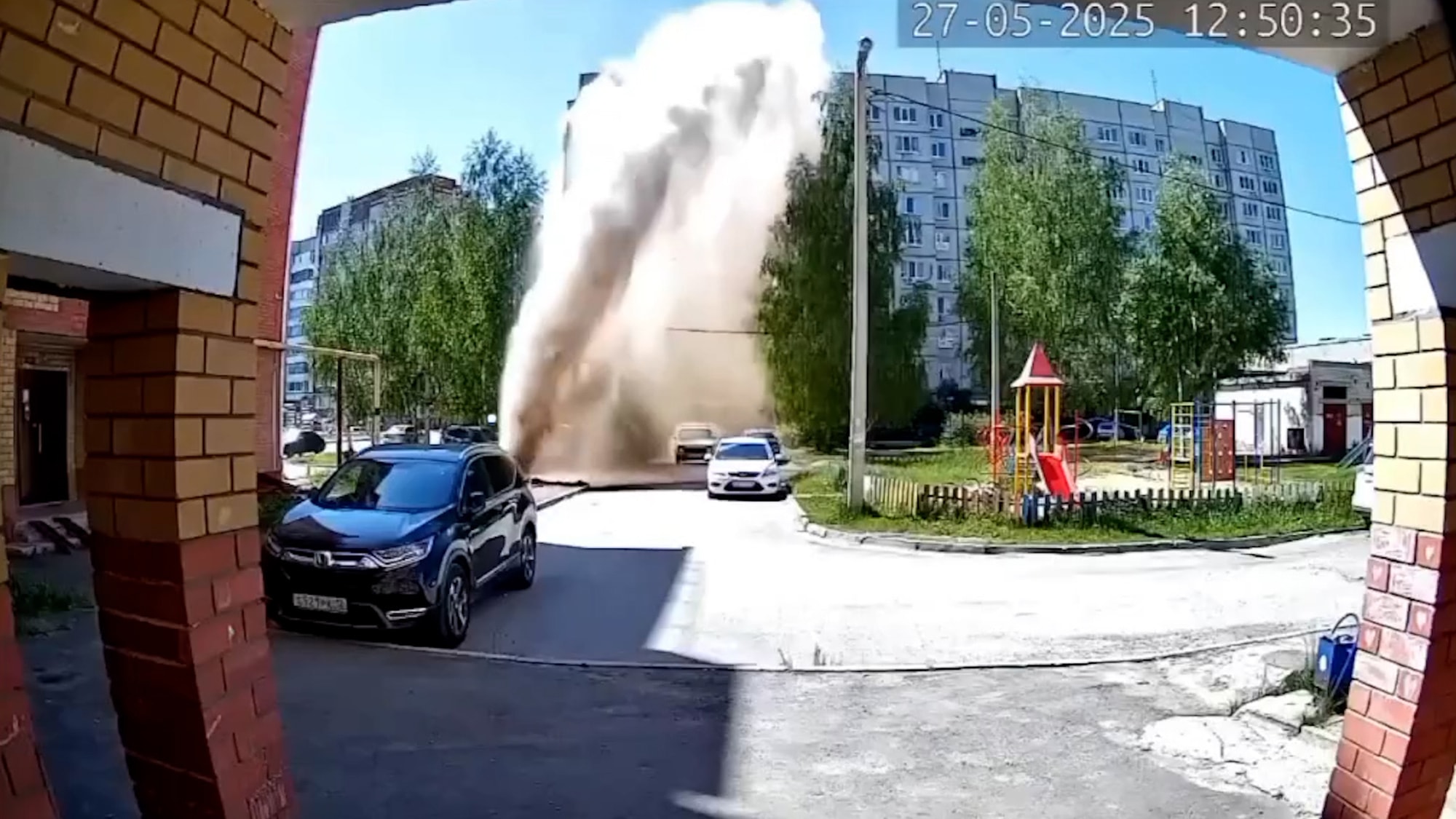 WATER JET - Burst Pipe Shoots Fountain Seven Floors High As Stunned Locals Look On - Article cover image