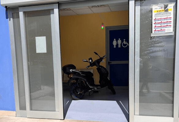 BRIGHT SPARK - Man Wheels 'Sick' Electric Scooter Into Hospital And Charges It In A&E Waiting Room - Article cover image