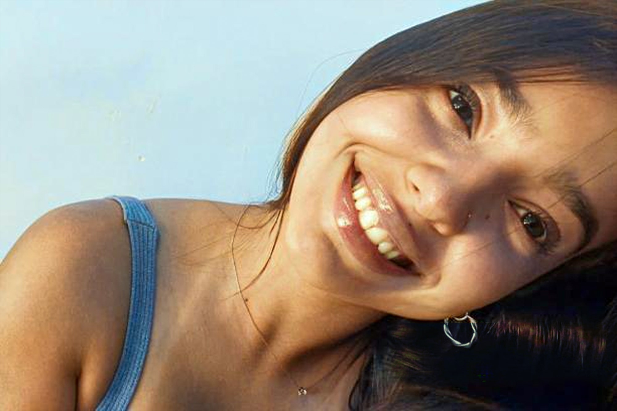 CUP CAKE KILLER - Teen Poisoned Her Love Rivals After They 'Stole My Boyfriends' - Article cover image