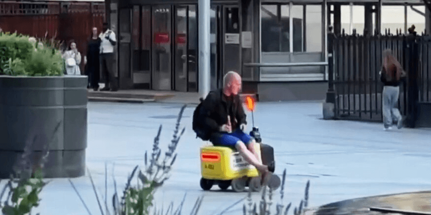 BUCK OFF - Robot Courier Turns Bucking Bronco To Throw Off Drunk - Article cover image