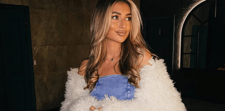 CLEAN DEATH - Beautiful Reality Star Dies After Falling In Bathroom And Banging Her Head - Article cover image