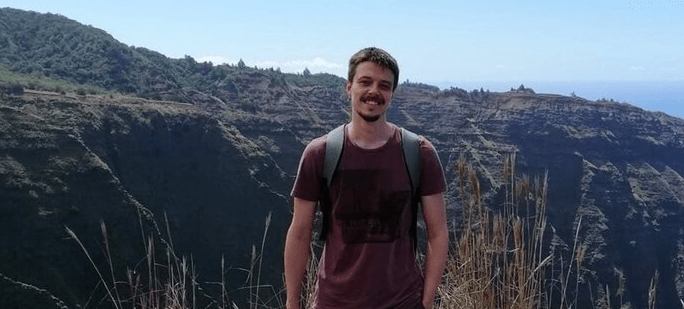 PHOTO FINISH - Climber Plunges To Death From 5,000-Foot Peak Moments After Final Selfie - Article cover image