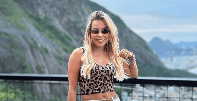 DRESSING DOWN - Blonde Mayoress Faces Backlash After Posting Bikini Dance Clip - Article cover image