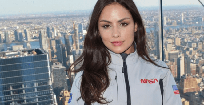 STAR VEXED - 'Fibbing' Astro-Not Boldly Blows It - Article cover image