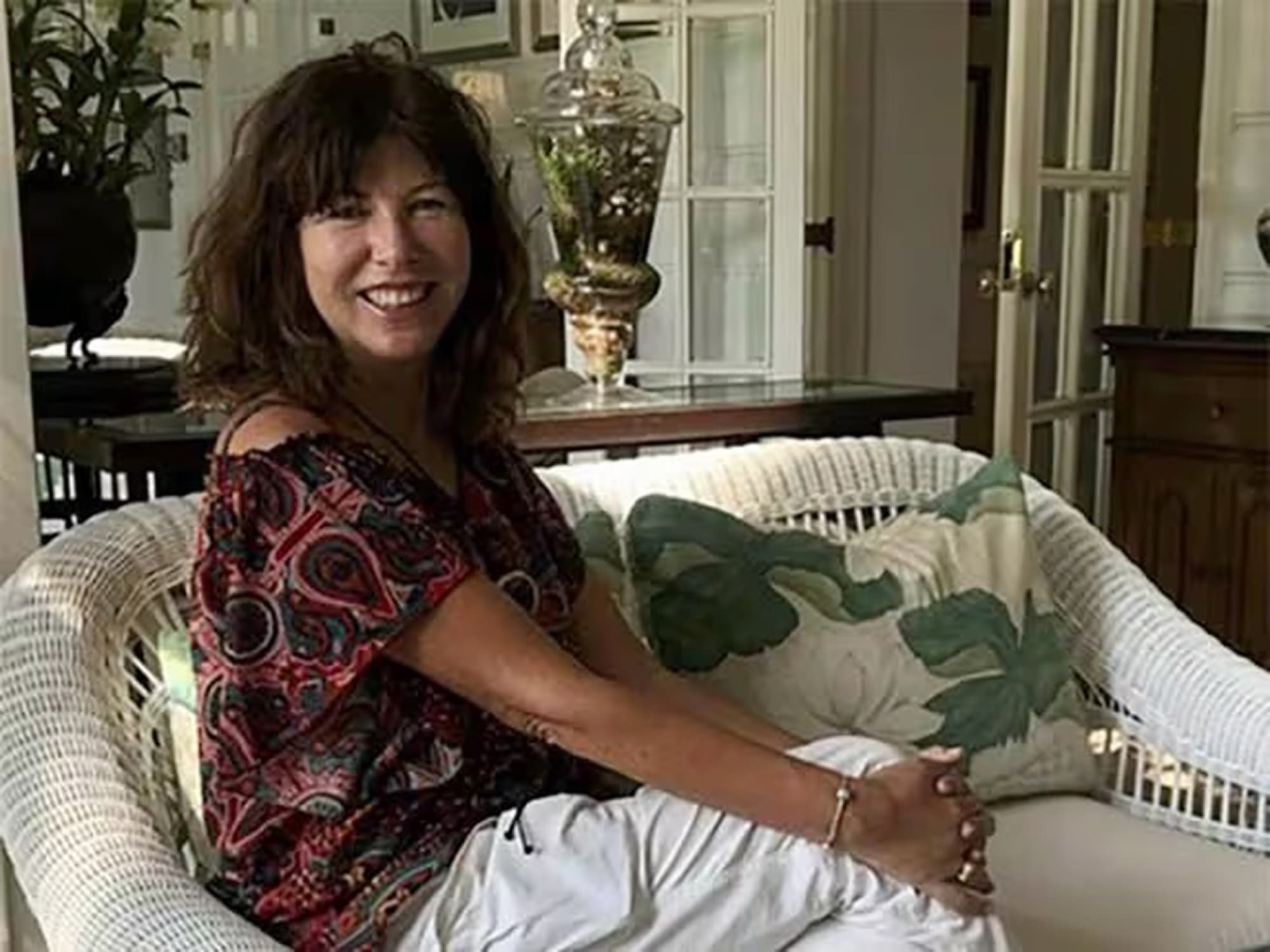 HIGH-AND-RUN - Socialite Who Crushed Bag Snatcher With Her Merc On Murder Charge