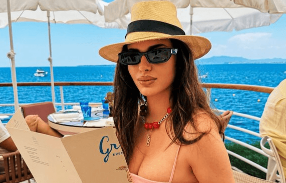 JUST CANNES STAND IT - Model's Rant That Migrant Kids Are Ruining Her Riviera Break - Article cover image
