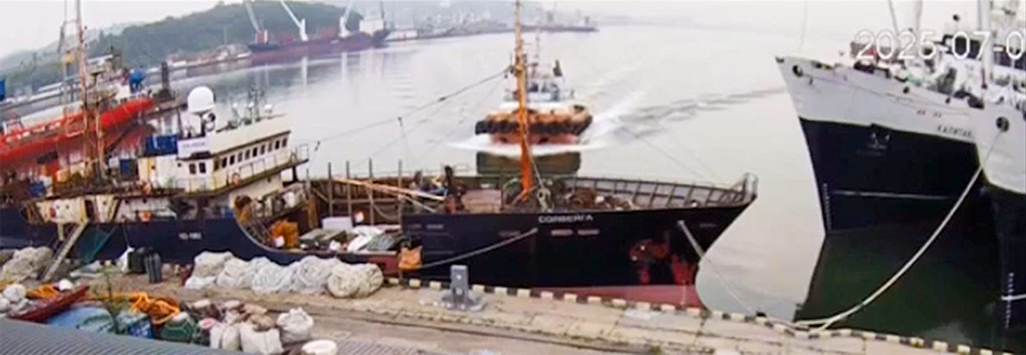 HULL OF A GRUDGE - Tugboat Skipper Rams Fishing Boat - Article cover image