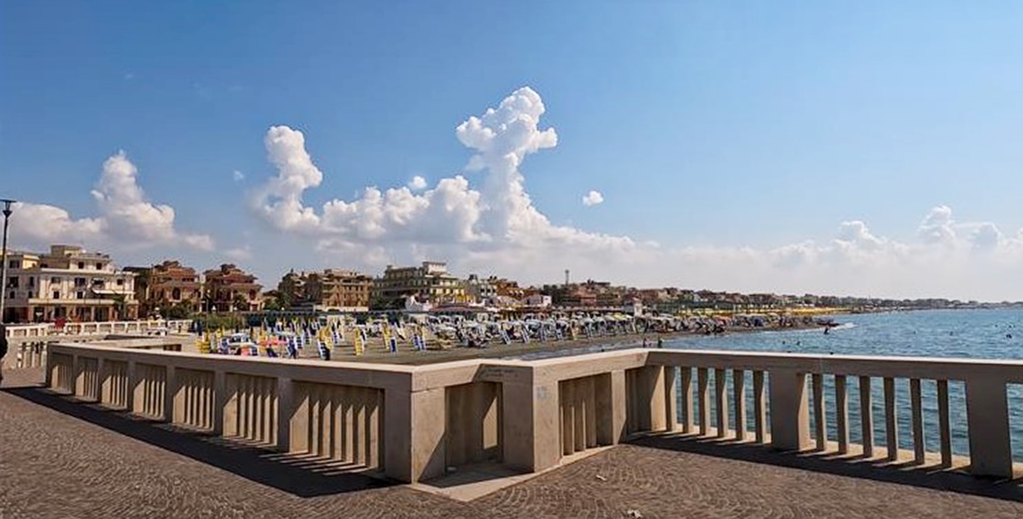 CHARGE CHARGE - Diner Says Italian Restaurant Rip-Offs Hit 'Rock Bottom' With A Charge To Charge Phone - Article cover image