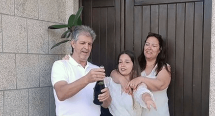 Family Get Text Message To Say Daughter Died After Liposuction And Bum Enlargement At Turkish Hospital - Article cover image