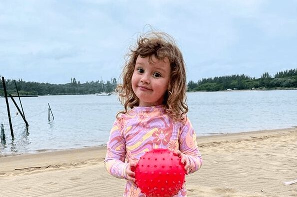 HELL HATH NO FURY: Woman Kills Lover's Daughter In Rage After He Forgot To Kiss Her - Article cover image