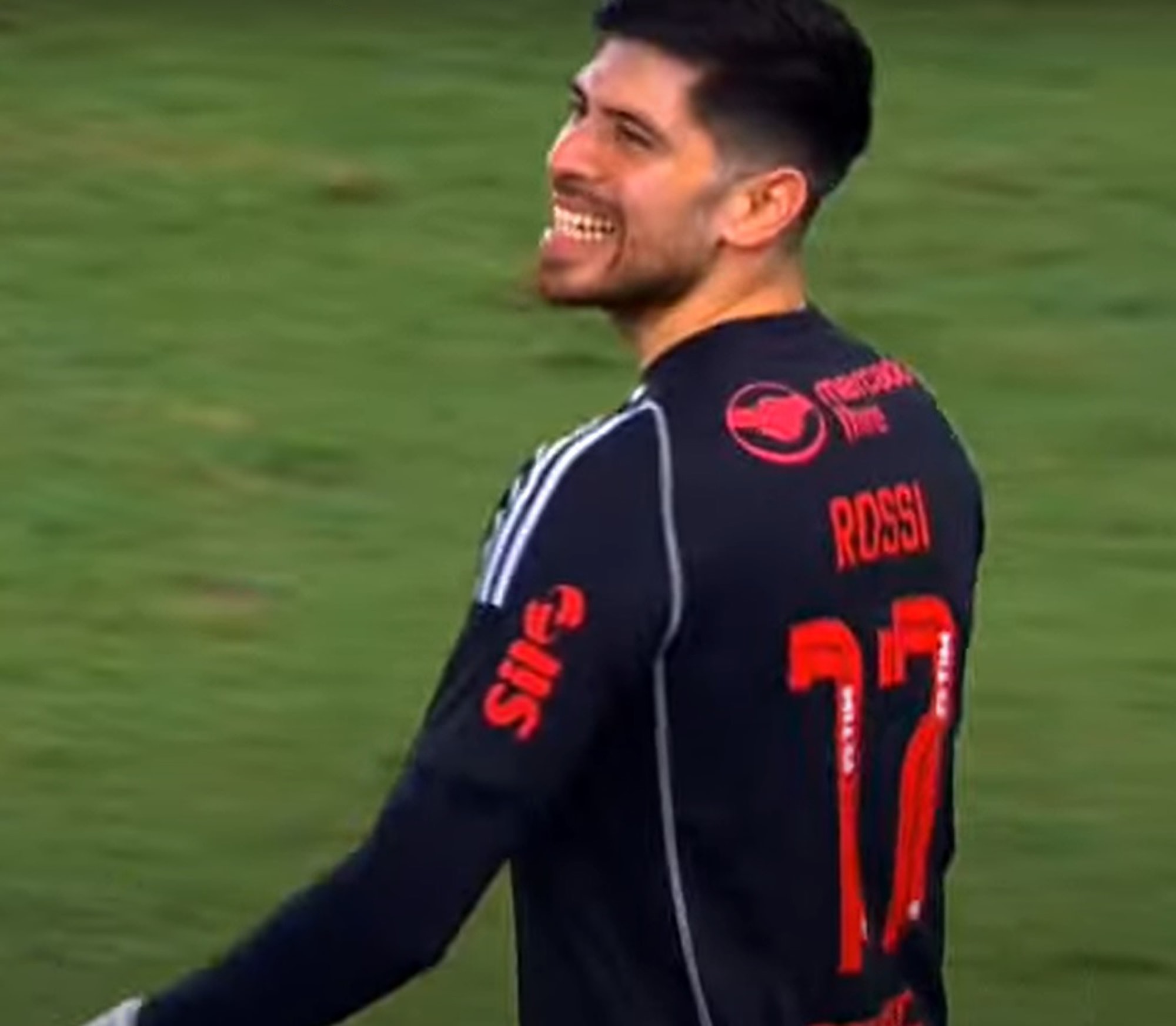 GOALKEEPER'S SAVE - Flamengo Player’s Armoured Car Riddled With Bullets In Attempted Robbery - Article cover image