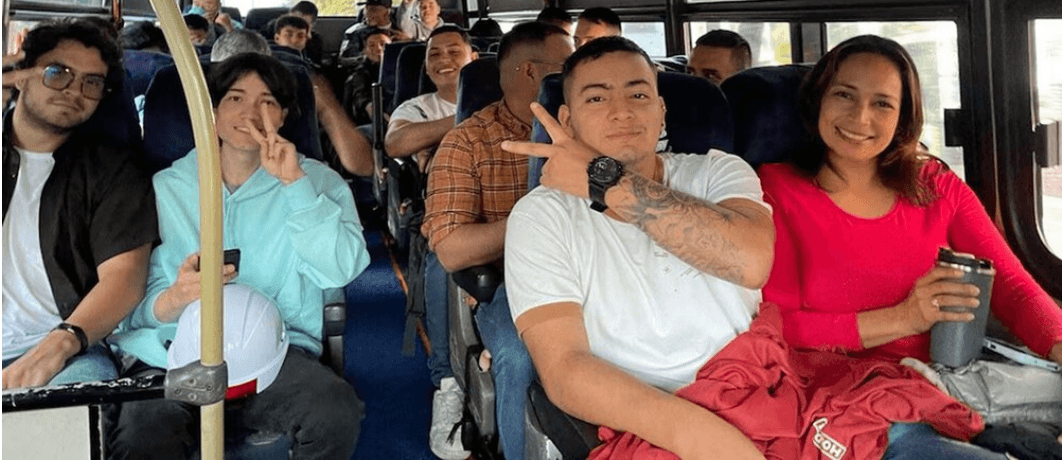 SELFIECIDE - Final Photo Before Nightmare Crash Kills 10 Students - Article cover image